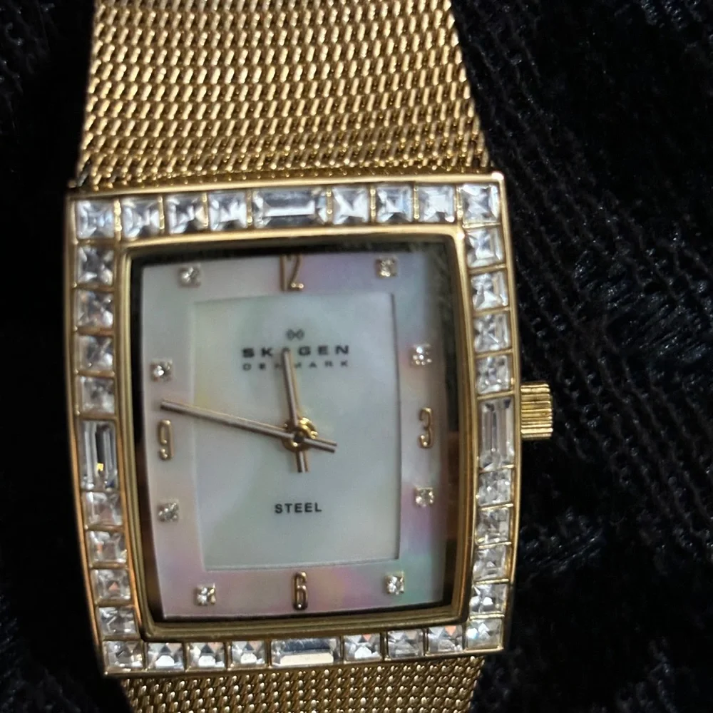 NWOT - VINTAGE SKAGEN DENMARK WATCH - Picture 5 of 9